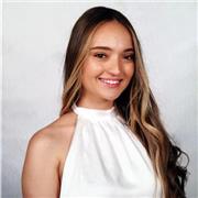 Profesora de apoyo en psicología a estudiantes universitarios